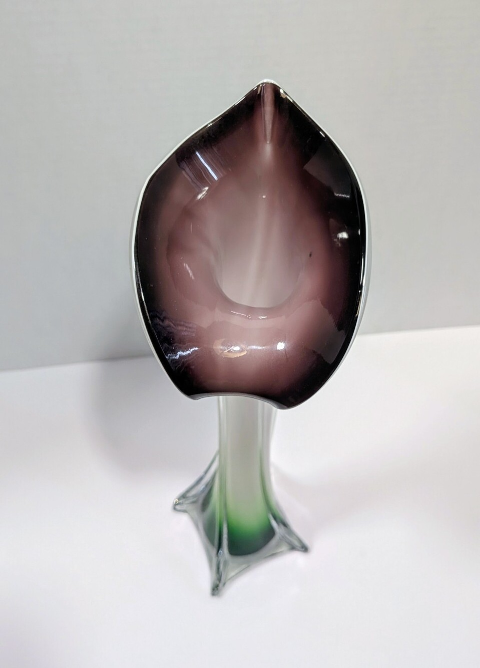 Vintage Murano Style Glass Jack in the Pulpit Vase Calla Lily Purple Green 15"